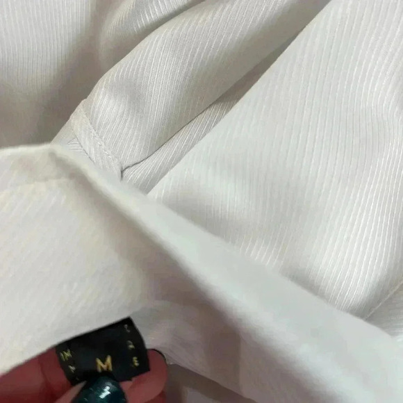 Bugatchi Uomo Fresh White Satin Twill Button-Down Collared Shirt, M - Picture 10 of 11
